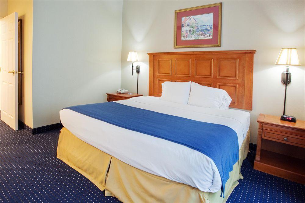 Savannah Gateway Hotel & Suites Georgetown Værelse billede