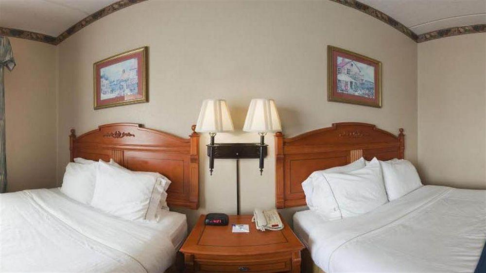 Savannah Gateway Hotel & Suites Georgetown Eksteriør billede