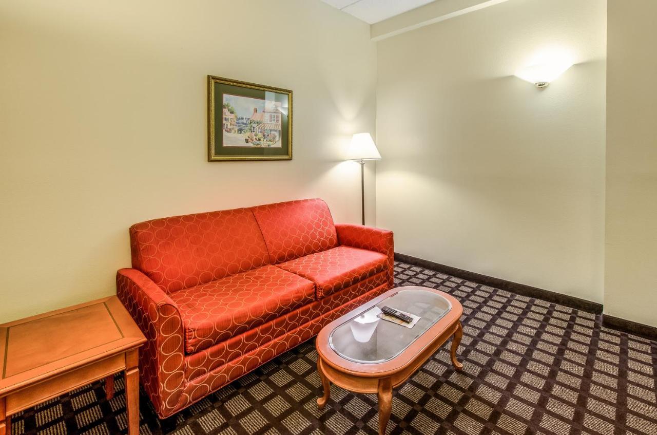 Savannah Gateway Hotel & Suites Georgetown Eksteriør billede